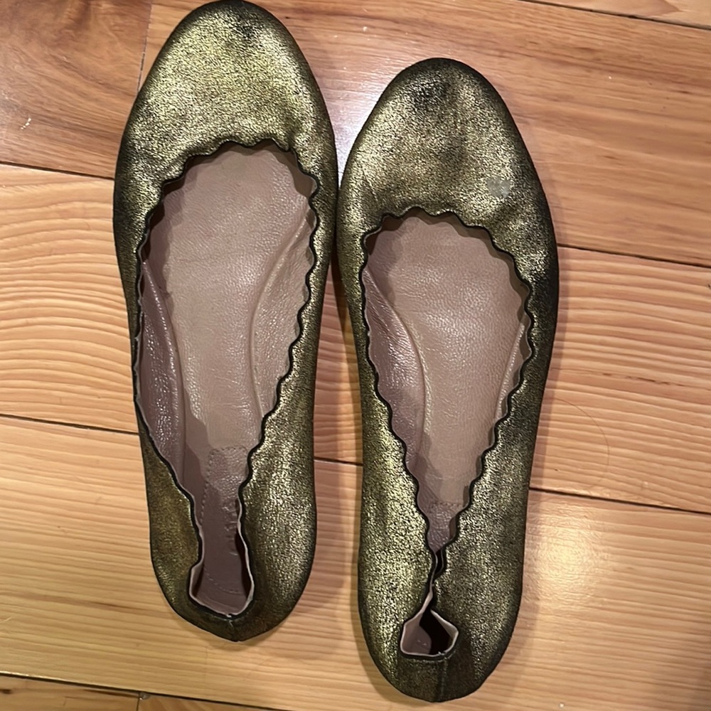 Chole scalloped metallic shoes